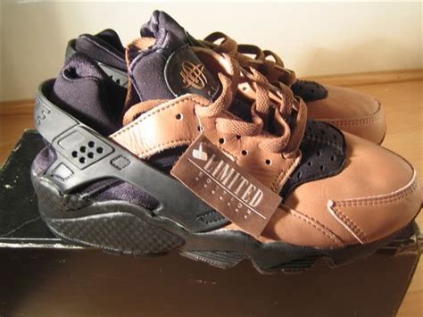 old style nike huarache.